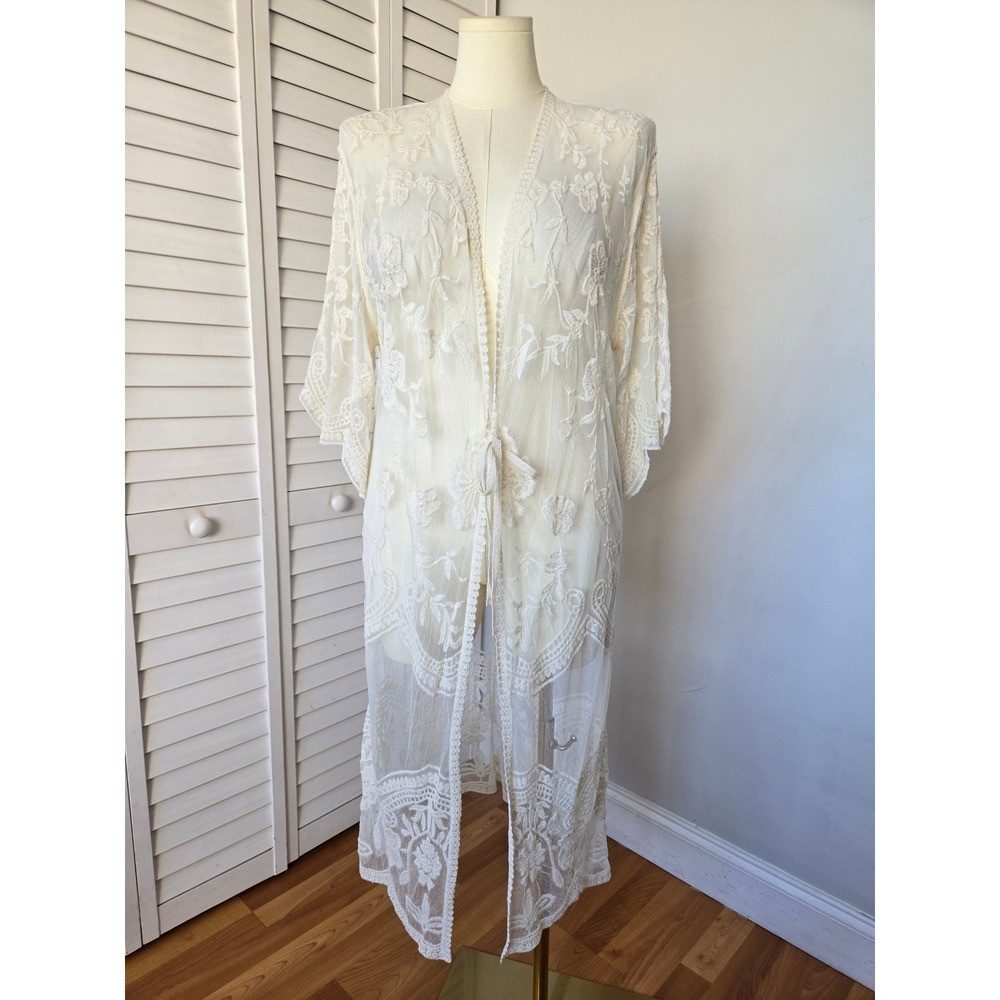 Ivory Embroidered Lace Kimono Coverup Size S/M Boho Festival Romantic Whimsical